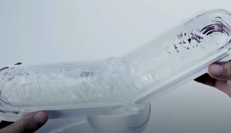 Featured image for a review of the Tenga Flip Zero