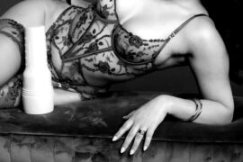 Featured image for an article on Valentina Nappi Fleshlight