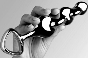 Featured image for an article on prostate dildos